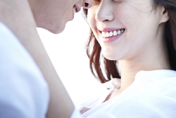 社長から専業主婦に月30万円の「愛人手当」…手渡しなら夫にバレない? 税金は?